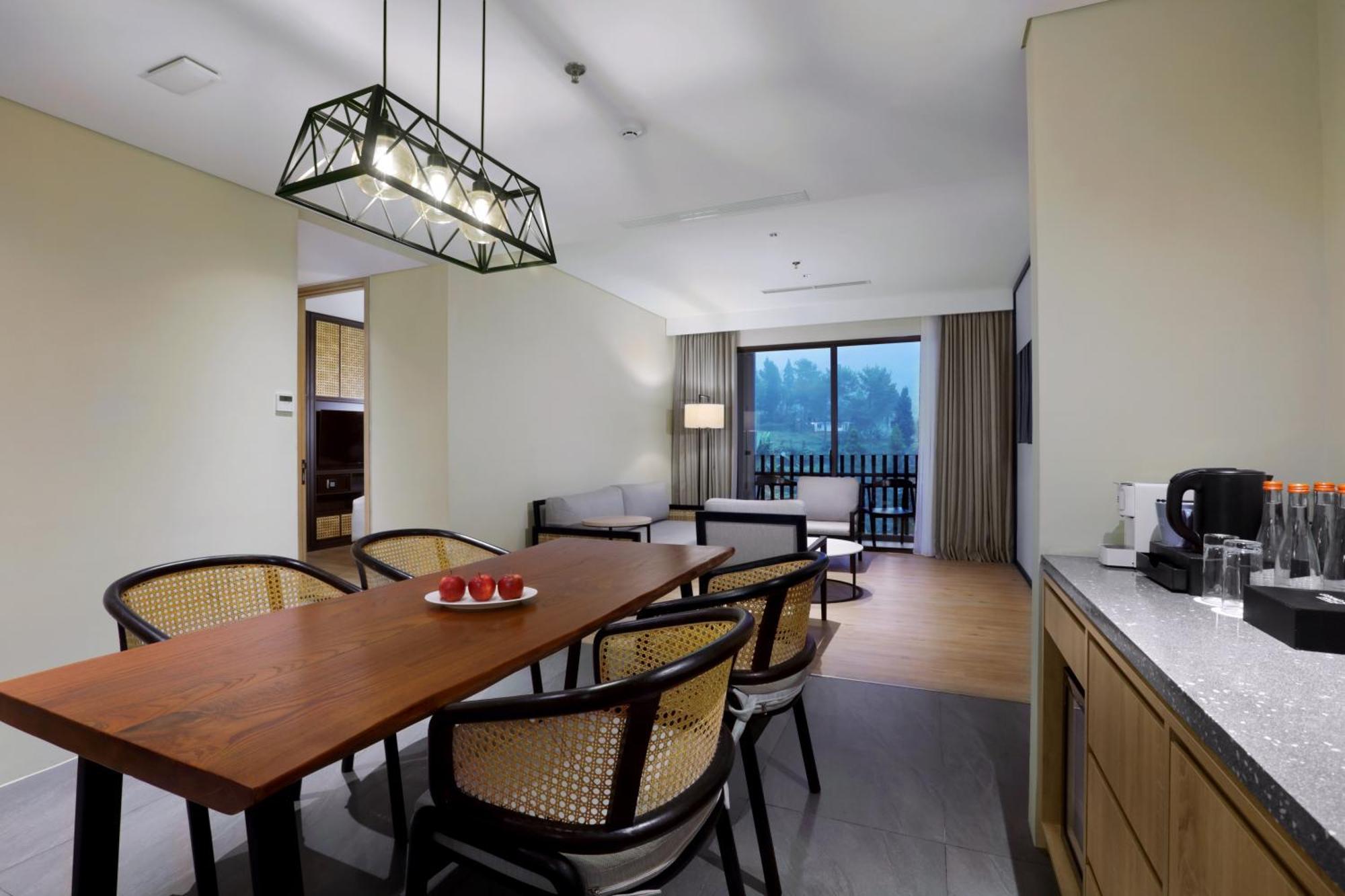 Grand Aston Puncak Hotel & Resort Ciseureuh Kültér fotó
